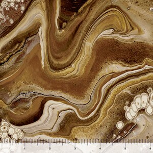 Peut inclure: Peinture abstraite avec des tourbillons de peinture brune, beige et blanche. La peinture crée un effet marbré avec une variété de textures.