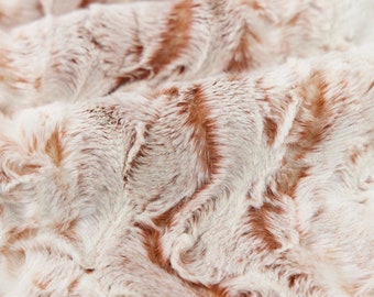 MINKY- Luxe Cuddle® Snowy Owl Woodland Limited Edition Luxe Cuddle® MINKY Furry Plush Fabric from Shannon Fabrics - 10 mm