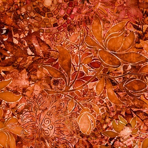 以下が含まれることがあります： オレンジと赤の色合いの抽象的な花柄。デザインは複雑なディテールと水彩画のようなテクスチャが特徴です。