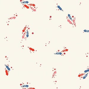 Puede incluir: Un patrón repetitivo sobre un fondo color crema que presenta pequeños cohetes de fuegos artificiales estilizados en tonos rojo, rosa y azul, intercalados con diminutas estrellas rojas y puntos dispersos que crean un efecto visual festivo.