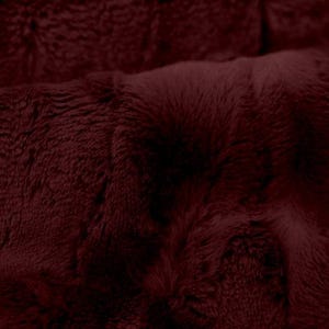 1,75 jarda Minky - Luxe Cuddle® Mirage EXTRA WIDE 80&quot; w czarnym futrzanym materiale Cherry Furry firmy Shannon Fabrics