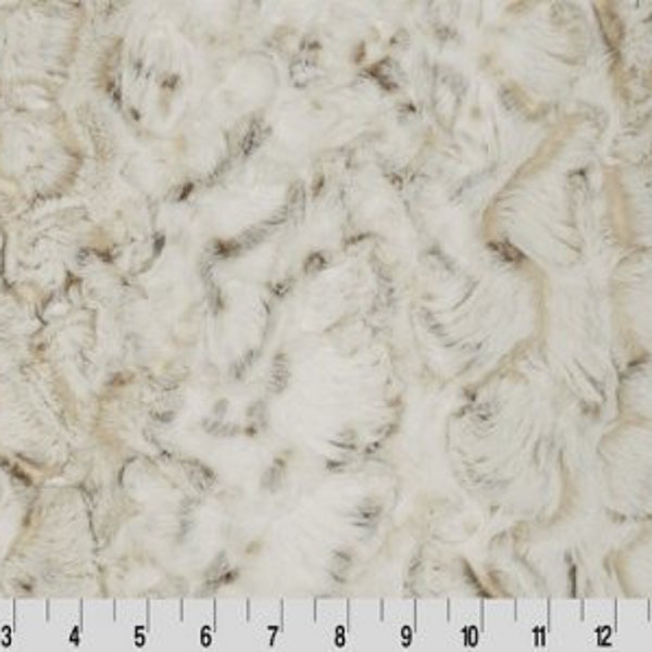Tissu Cuddle® MINKY de luxe naturel Harfang des neiges de Shannon Fabrics - 15 mm