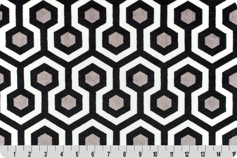 MINKY Premier Favo in Ivory /& Black Cuddle Minky from Shannon Fabrics