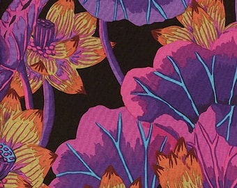 Lake Blossoms in Schwarz Aus der Kaffe Fassett Collective Classics Kollektion von FreeSpirit Fabric