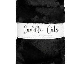 Pelle tagliata Luxe Cuddle® da 2 iarde, colore nero caviale (72"x60") della collezione Fur Minky di Shannon Fabric - Pelo da 10 mm