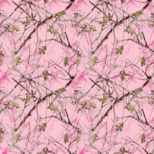 Peut inclure: Un motif de camouflage rose avec un réseau de branches brunes et de feuilles vertes et marron. Le motif est répété sur l'image, créant un motif sans couture. Le fond est rose uni et doux.