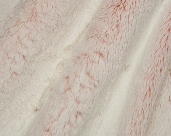 Luxe Cuddle® Frost MINKY en tela de felpa rosa flor de Shannon Fabrics