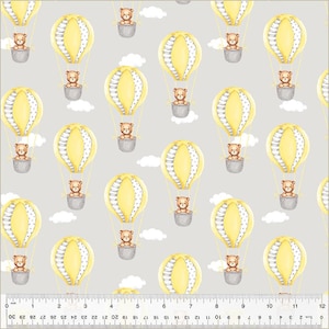 Way Up High in Moon dalla collezione Sweet Dreams di Whistler Studios per Windham Fabric - 100% cotone
