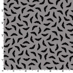 Murciélagos en gris de la colección Hometown Halloween de Kim Christopherson para KimberBell Maywood Studios - 100 % algodón Quilt Shop