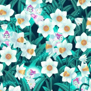 Pode incluir: Ilustração repetida de narcisos brancos com centros amarelos e folhas verdes. Pequenas fadas com cabelo e asas cor-de-rosa estão espalhadas entre as flores, criando uma cena mágica e encantadora.
