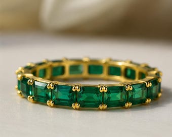 Emerald Cut Eternity Band • Minimalist Green Stackable Ring • Dainty Full Eternity Band • Elegant Everyday Jewelry • Gift For Her