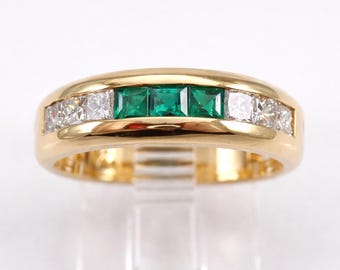 Green & White Channel Set Band • Gold Wedding Ring • Princess Cut Stackable Band • Elegant Anniversary Ring • Minimalist Everyday Band