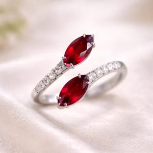 Anello bypass regolabile • Anello a fascia aperta • Anello con doppia pietra taglio marquise • Fascia minimalista scintillante • Elegante anello di tendenza • Regalo per lei