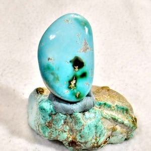 ROYSTON  TURQUOISE  CABOCHON  # 1851-O