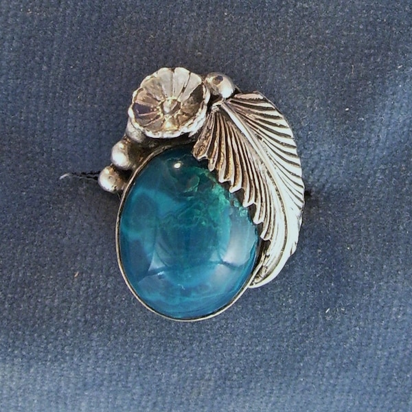 Chrysocolla Ring. in a  Sterling Silver Leaf Design