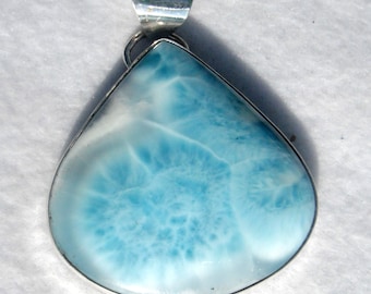 EXQUISITE  LARIMAR  PENDANT    # 672