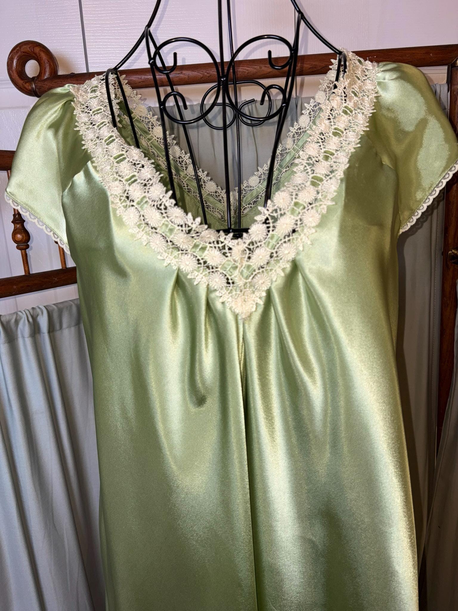 emerald green dress semi formal A Line V Neck Emerald Green Long Prom Dresses, Green V Neck Long Forma –  jbydress main image 1
