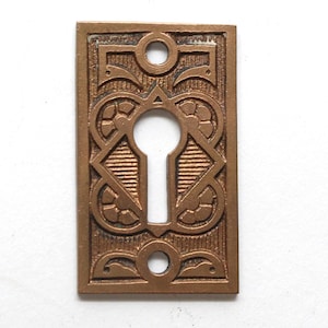 Antique 1.75 in. Bronze Floral Aesthetic Door Keyhole Cover Plate