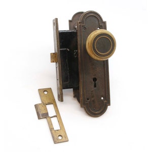 Antique Right Hand Bronze Concentric Door Knob & Lock Set