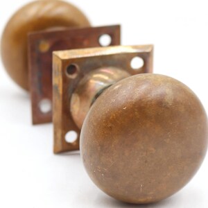 Set di pomelli vintage in ottone per porte interne da 2,125 pollici.