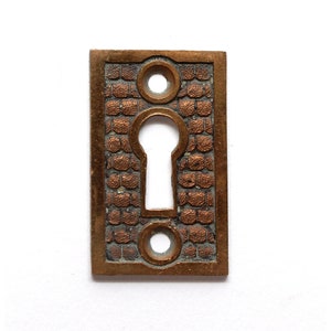 Antique 1.875 in. Textured Bronze Keyhole Cover Plate