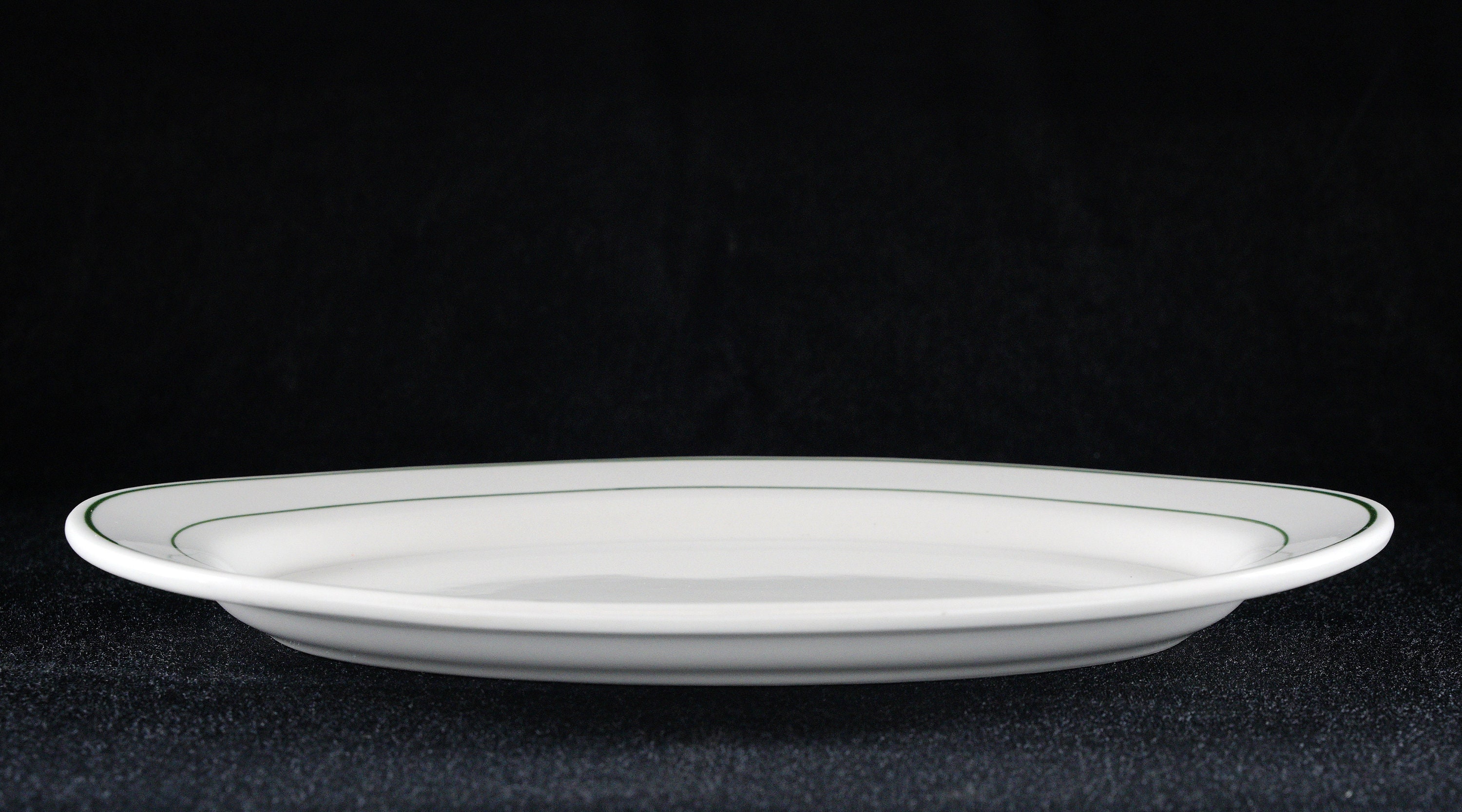 1940s Buffalo China Restaurant Ware A-14 White 13 In. Oval