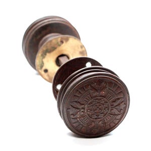 Set di pomelli gotici Corbin in bronzo antico