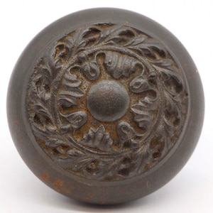Antique Cast Iron Foliate Passage Door Knob