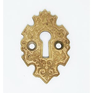 Antique 2.125 in. Bronze Norwalk Door Keyhole Cover Plate