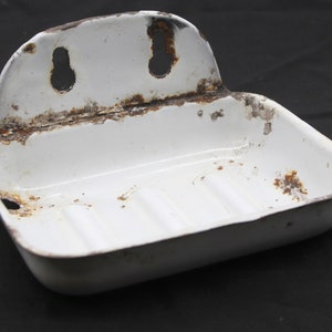 European White Vintage Steel Soap Dish