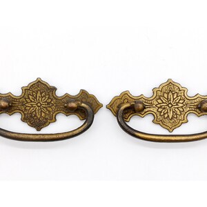 Pair of Vintage 4 in. Brass Floral Bail Drawer Pulls