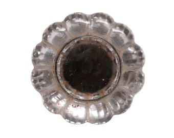 Vintage 1.5 in. Flower Glass Drawer Cabinet Knob
