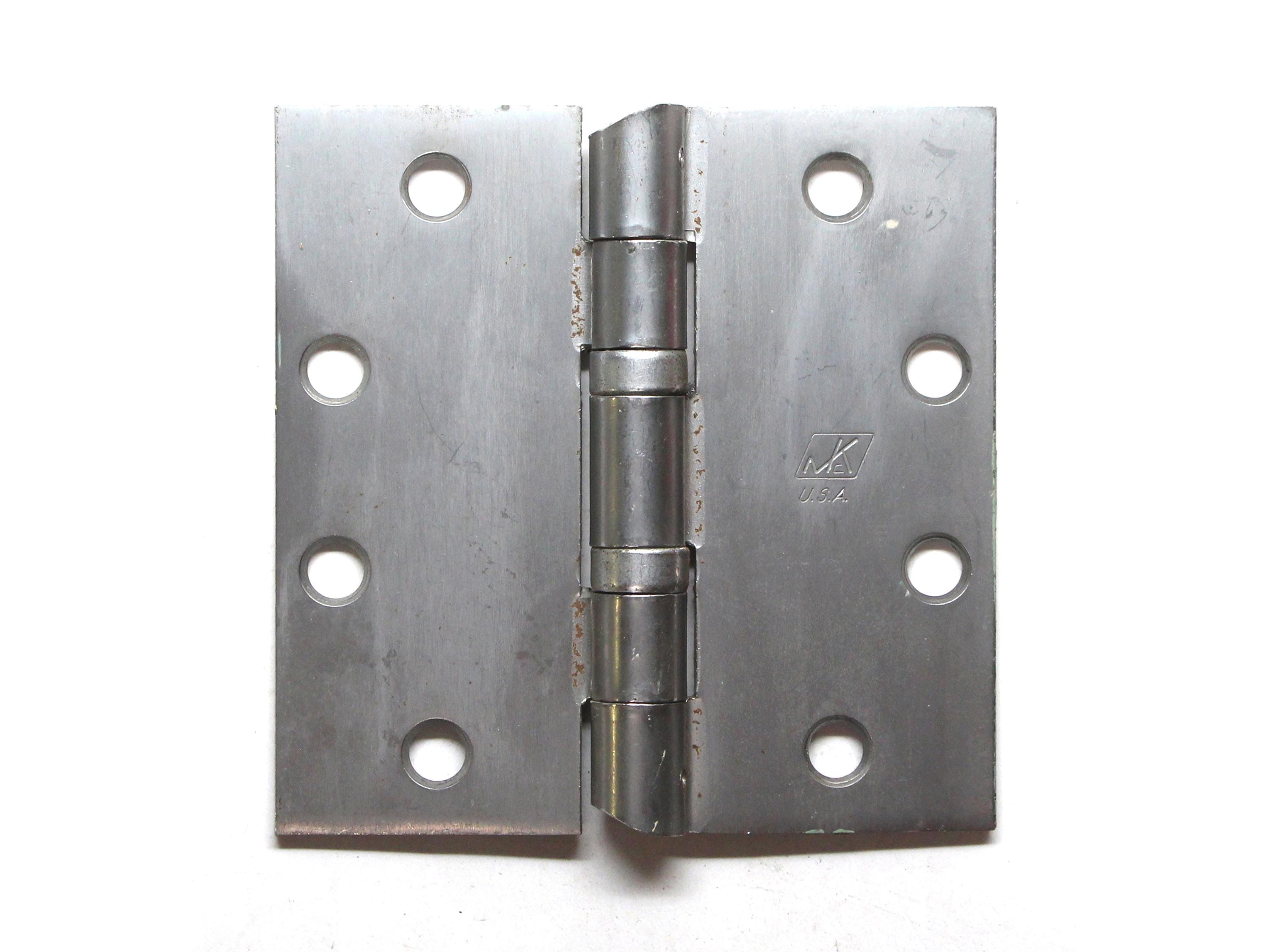 Steel McKinney 4.5 x 4.5 in. Hospital Slant Tip Door Hinge