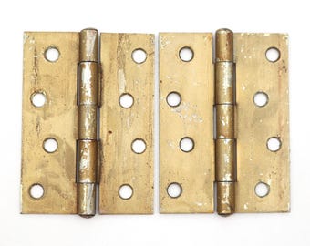 Par de bisagras vintage de acero chapado en latón de 3 x 4 pulgadas para puertas de armario.