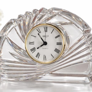 Mikasa Crystal Desk Clock – Germany Quartz – Nautilus Shell Design – Elegant Mantel Decor