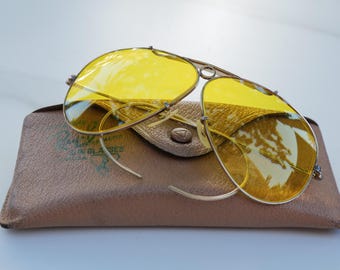 Early 1960s Ray‑Ban B&L Kalichrome • 12K Gold‑Filled • 62mm • Vintage USA • Rare Complete Set w/ Case + NYC Cloth