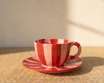 Juego de taza y platillo de cerámica a rayas, taza de café con rayas llamativas pintadas a mano, taza de té colorida y bonita, regalo de inauguración de casa