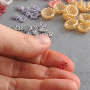 A collage mixing close-up flower beading steps, finished components and a person threading beads. The images demonstrate how the flowers are created and highlight the crafting process behind the tutorial.