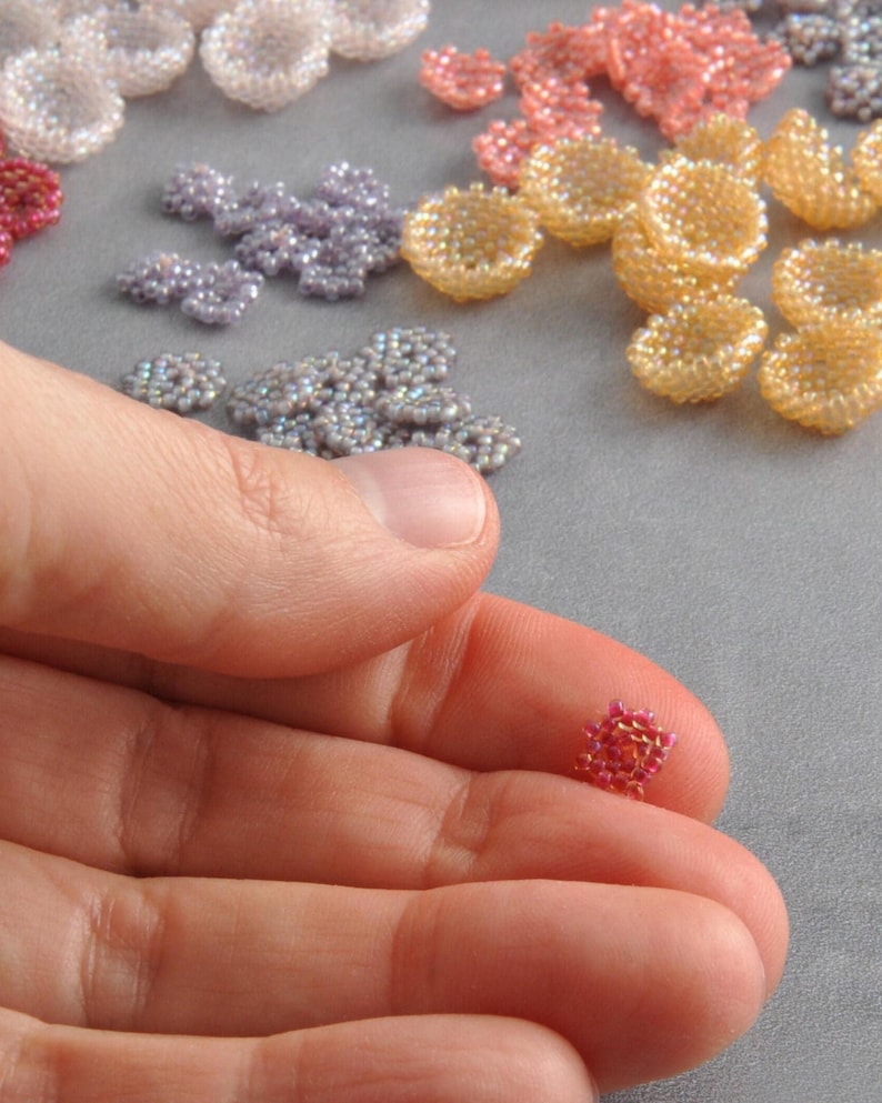 A collage mixing close-up flower beading steps, finished components and a person threading beads. The images demonstrate how the flowers are created and highlight the crafting process behind the tutorial.