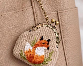 Embroidered Fox Mini Coin Purse Keychain, Kiss Lock Pouch, Cotton Hopsack Bag Charm