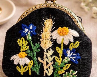 Embroidered Linen Coin Purse, Floral Kiss Lock Clutch, Small Vintage Frame Wallet