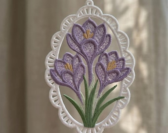 Diseño de bordado a máquina de adorno de azafrán primaveral, patrón floral FSL, flor de encaje independiente, archivo digital