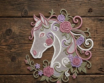 Elegante diseño de bordado a máquina de caballo floral FSL, patrón digital de filigrana animal.