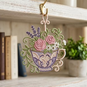 Design de bordado FSL para xícara de rosas elegantes: Ornamento de renda floral (arquivo digital)