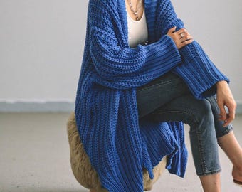 Cárdigan largo de gran tamaño: prenda de punto informal para mujer, atuendo cómodo de otoño, ropa de corte holgado.