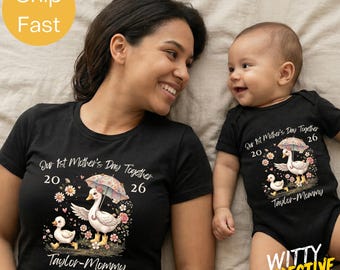 Gepersonaliseerde eerste Moederdagshirt - Custom Mama and Baby Name Goose Tee