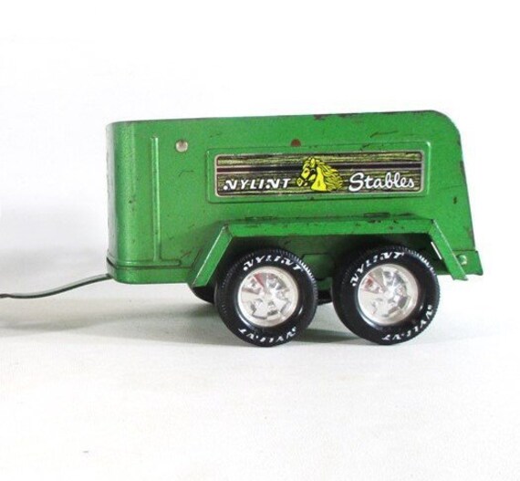 nylint stables truck and trailer