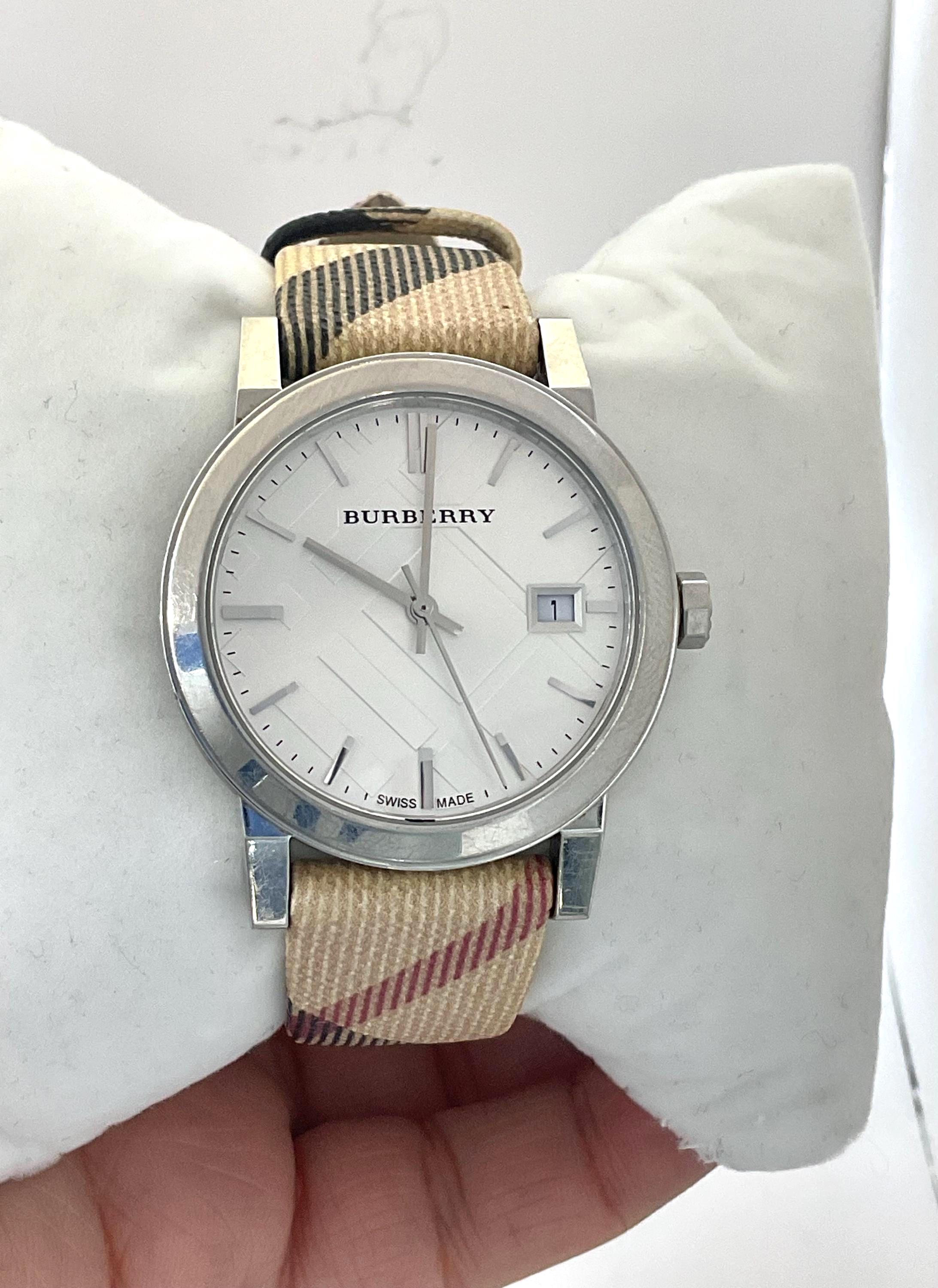 Vintage Burberry ladies watch. EUC box and original paperwork. Stainless band Burberry Watch (women) for Sale in San Gabriel, CA - OfferUp main image 4