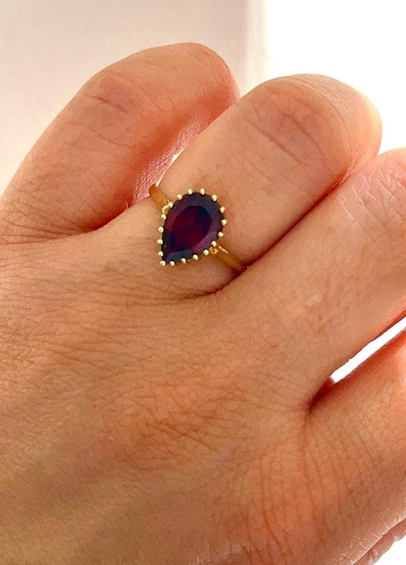 14k Pear shape Garnet  Ring - image 1