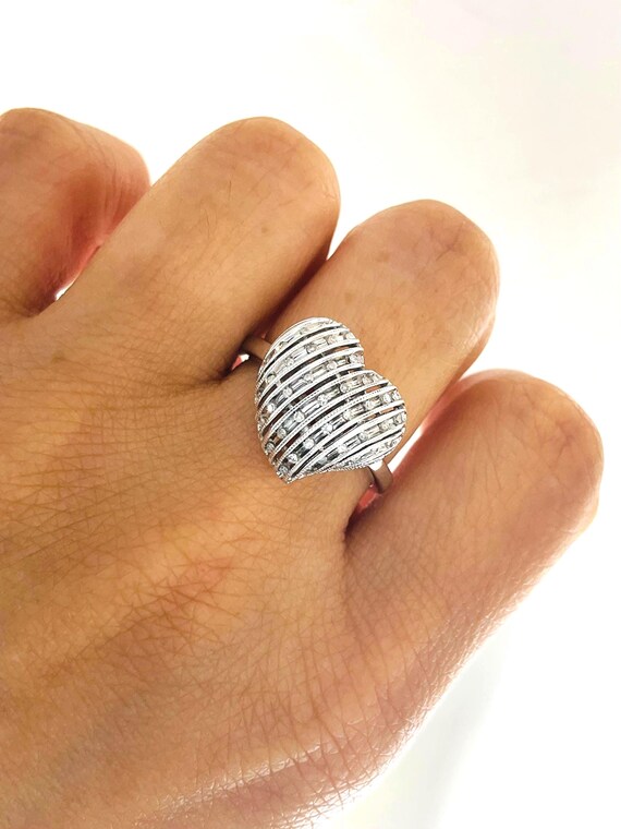 14k Heart Shape Diamond Ring